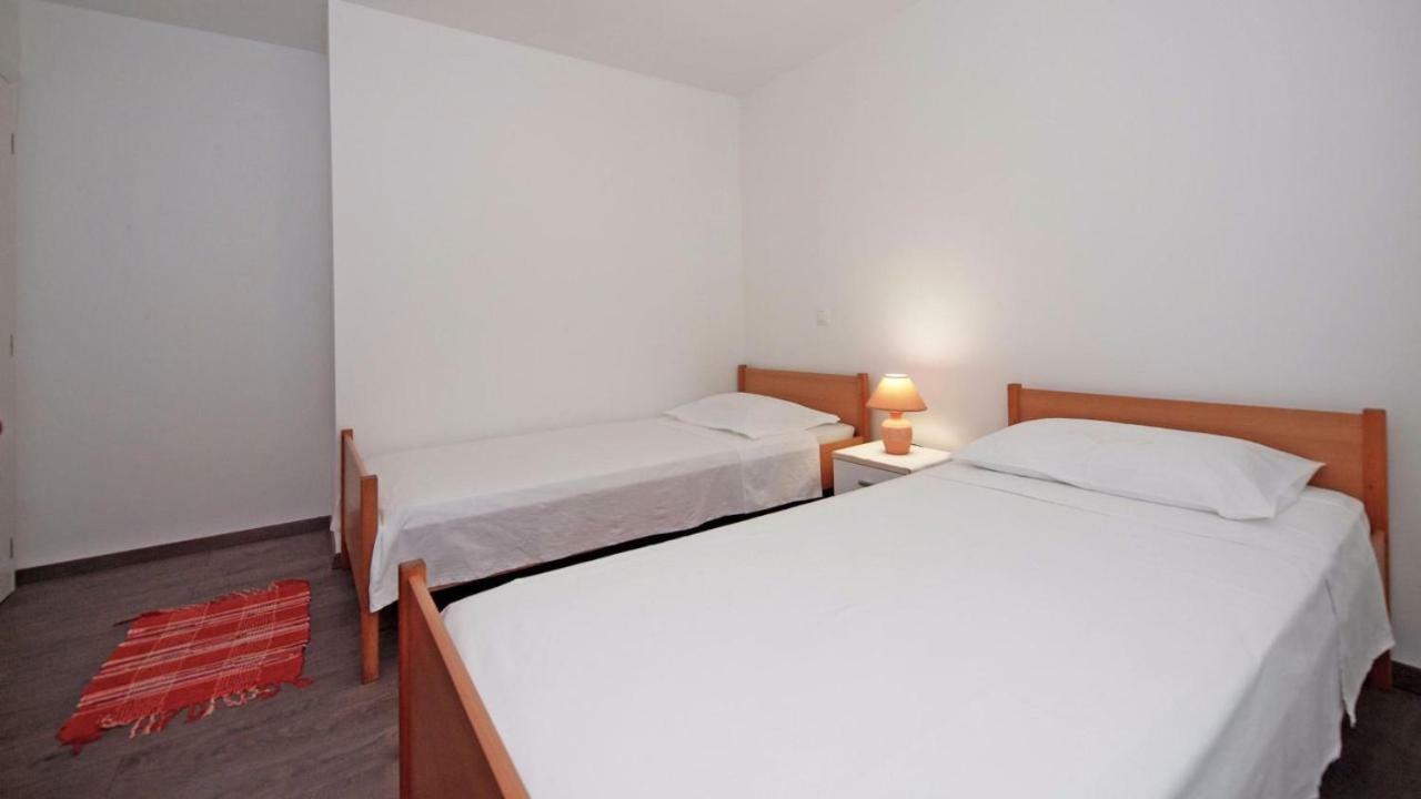 Apartments Mare Vodice Esterno foto