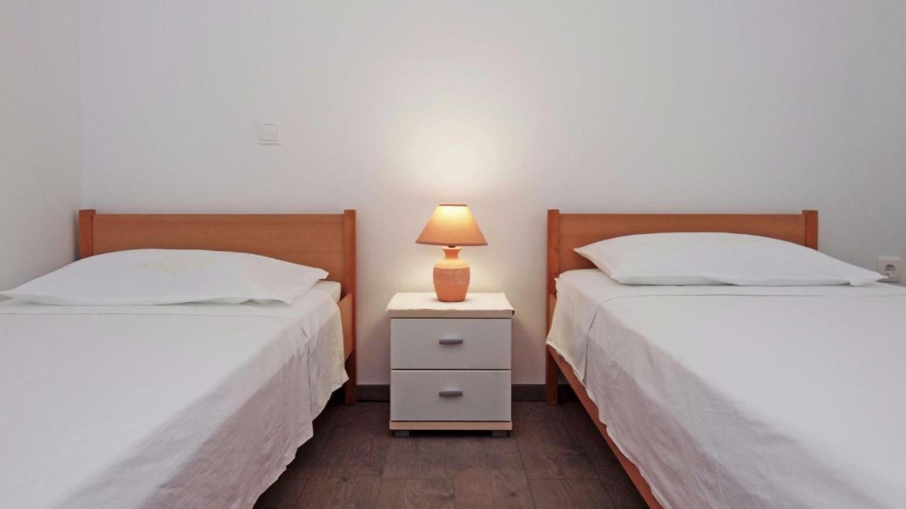 Apartments Mare Vodice Esterno foto