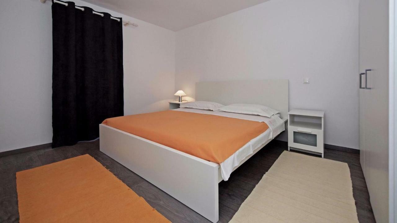 Apartments Mare Vodice Esterno foto